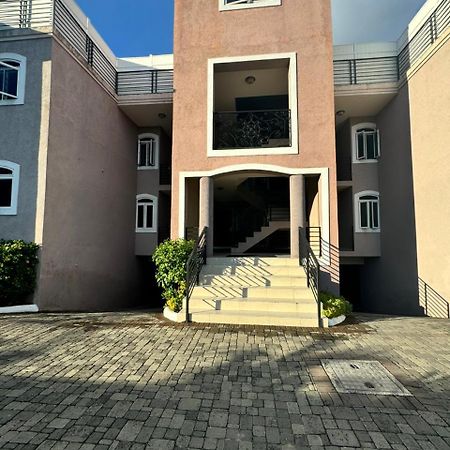 Ramzie'S Place Кингстън Екстериор снимка